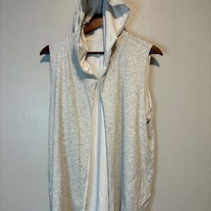 J. Jill Reversable gray/ white hooded cardigan sleveless Size L. 100% cotton